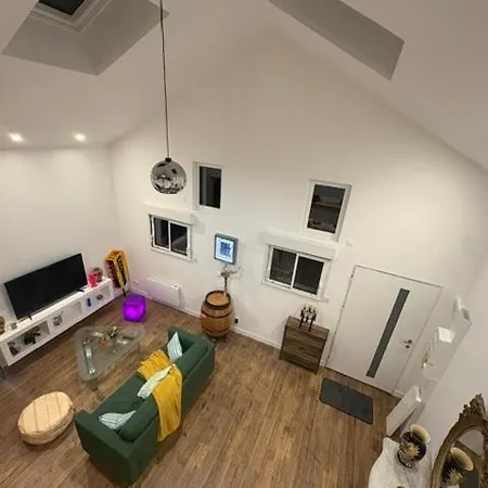 Loft Atypique Au Coeur De La דירה *